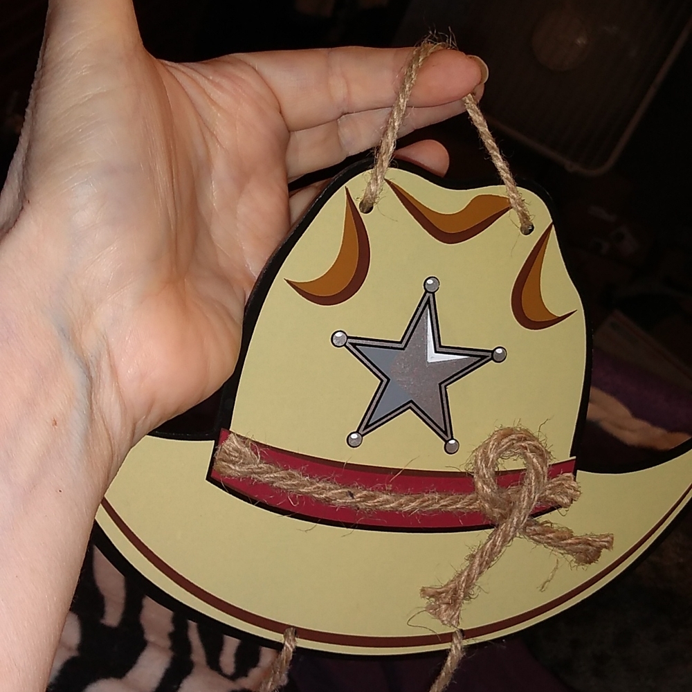 Cowboy Howdy Sign - Picture 6 of 6